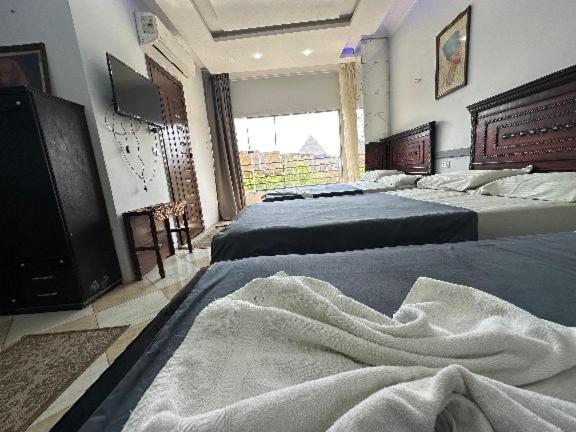 Black Pyramids View Hotel