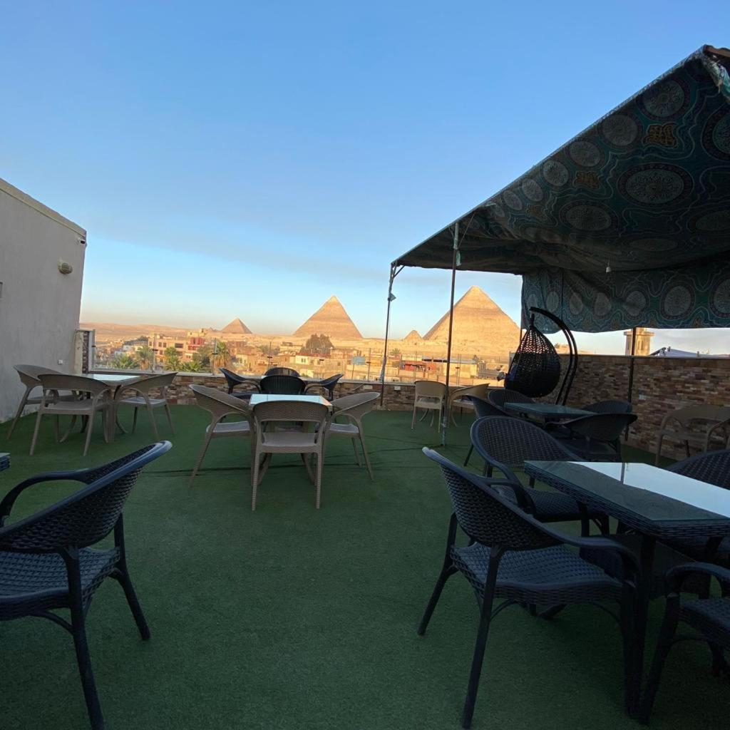 Hotel Black Pyramids View *